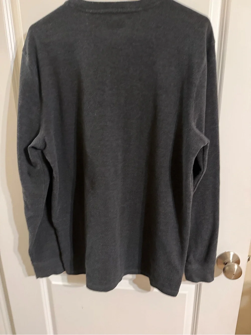 Banana Republic Men's Long-Sleeve Henley — Dark Charcoal